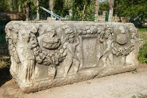 sarkofag i afrodisier gammal stad i aydin, turkiye foto