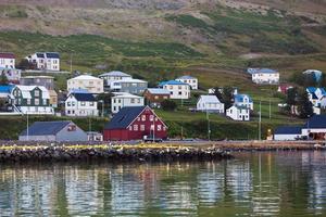 de stad av Siglufjordur, de nordlig del av island foto