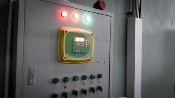 temptron panel för kontrollerande ventilation i industri bruka teknologi. foto