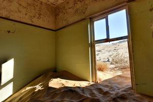 spöke stad kolmanskop, namibia foto