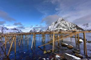 vinter- tid i reine, lofoten öar, Norge. foto