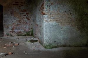 gammal fästning källare i daugavpils foto