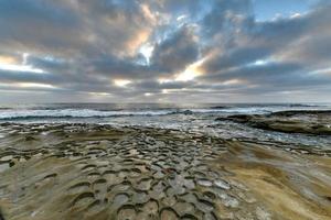 solnedgång på de tidvatten pooler i la jolla, san diego, Kalifornien. foto