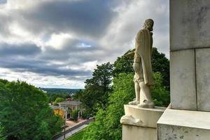 utsikt terrass parkera se av de försyn horisont och roger williams staty, försyn, Rhode ö, USA foto