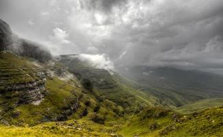 drakensberg bergen i söder afrika foto