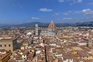 duomo santa maria del fiore och bargello i Florens, Toscana, Italien foto