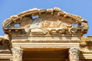 bibliotek av celsus i de gammal stad av efesos, Kalkon. ephesus är en unesco värld arv webbplats. foto
