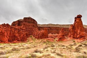 bebis stenar mesa och vulkanisk pluggar i arizona foto