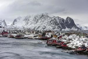 berg vinter- bakgrund i reine, lofoten öar, Norge foto