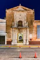 merida, mexico - Maj 24, 2021 - montejo hus av nationell arv av merida, yucatan, Mexiko. de montejo hus är en byggnad byggd mellan 1542 och 1549 förbi de erövrare av de yucatan halvö. foto