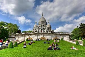 paris, Frankrike - Maj 15, 2017 - basilika sakralt coeur i montmartre i paris, Frankrike. foto