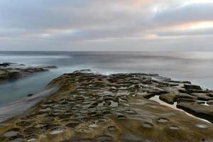 solnedgång på de tidvatten pooler i la jolla, san diego, Kalifornien. foto