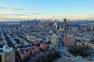 antenn se av de manhattan och brooklyn horisont från utsikt höjder, Brooklyn. foto