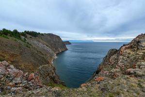 landskap av cape khoboy, olkhon ö, baikal, Sibirien, ryssland foto