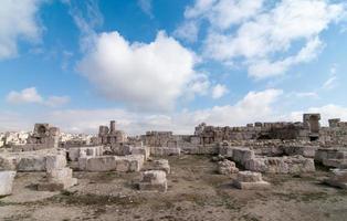 roman ruiner av de citadell - amman, jordan foto