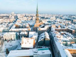 antenn se av de vinter- riga gammal stad foto