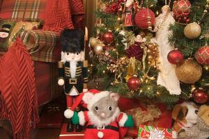 nötknäppare och jul dekorationer foto