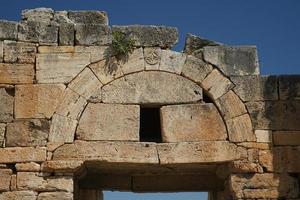 Port på hierapolis gammal stad i pamukkale, denizli, turkiye foto