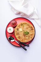 aloo gobi paratha foto