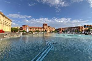 republik fyrkant, de central stad fyrkant i Jerevan, de huvudstad av armenien. foto