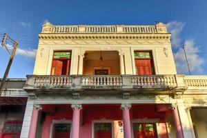 de huvud boulevard, paseo el prado i cienfuegos, kuba. foto