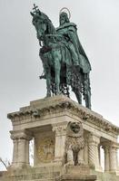 helgon istvan monument - budapest, ungern foto