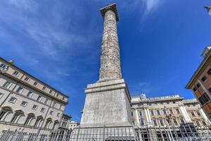 marcus aurelius kolumn - rom, Italien foto