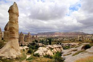 resa till goreme, Kappadokien, Kalkon. de se på de dal i de berg. foto