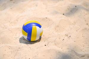 volleyboll på de sand foto