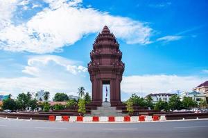 de oberoende monument med khmer arkitektonisk stil, i phnom penh, cambodia huvudstad stad foto