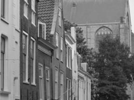de stad av leiden i de nederländerna foto