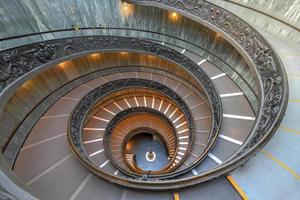 de bramante trappa i de vatican museum, 2022 foto