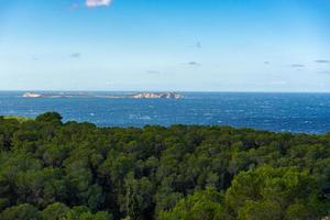 panorama- se av de stad av sant Antoni de portmany i ibiza, Spanien foto