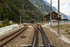 swiss järnväg Spår alps tåg foto