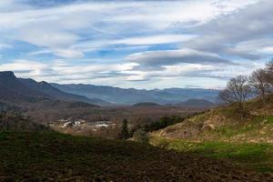 landskap från garrotxa nationell parkera av pyreneerna foto