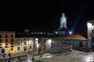 girona gammal stad på natt foto