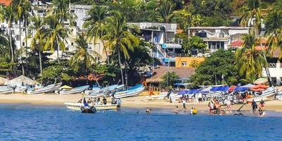 puerto escondido oaxaca mexico 2022 strand sand blå vatten enorm surfare vågor puerto escondido Mexiko. foto