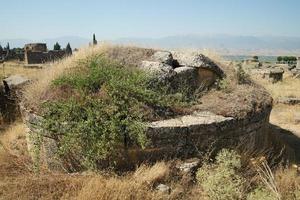 gravhög på hierapolis gammal stad, pamukkale, denizli, turkiye foto