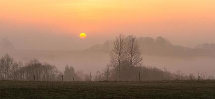 lettiska springtime landskap foto