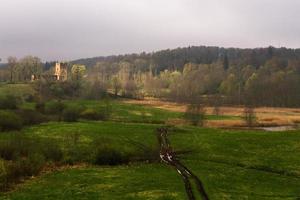 lettiska springtime landskap foto