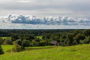 sommar landskap i lettland foto