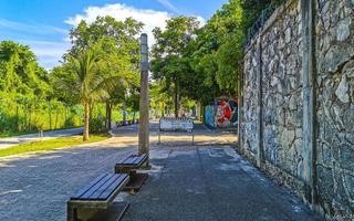 typisk fotgängare gata stadsbild vägg målningar playa del carmen Mexiko. foto