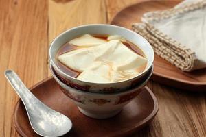 tahwa eller wedang tahu eller kembang tahu, indonesiska traditionell efterrätt foto