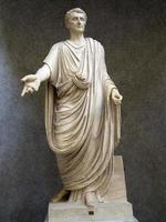 gammal marmor roman figur skulptur staty foto