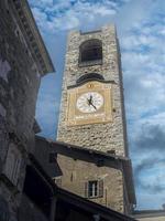 bergamo piazza maggiore plats se foto