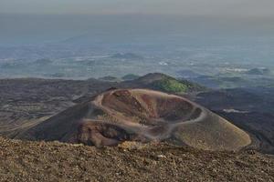 etna vulkan caldera foto