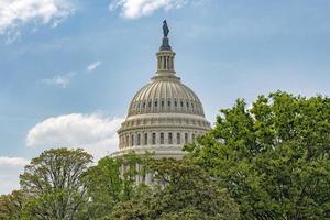 Washington dc capitol se på molnig himmel bakgrund foto