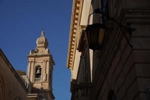 medina medeltida by sten byggnad i malta foto