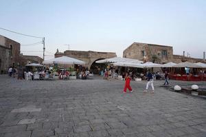 marzamemi, Italien - juli 1 2018 - gammal sicilien fiske by är ett av de mest skön 20 hav städer av Italien. foto