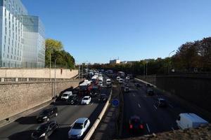 paris, Frankrike - oktober 5 2018 - paris gata belastad trafik foto